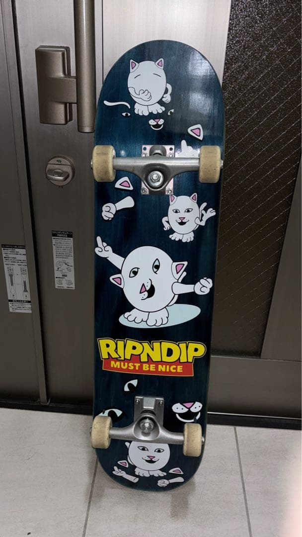 【人気】RIPNDIP スケートボードデッキ