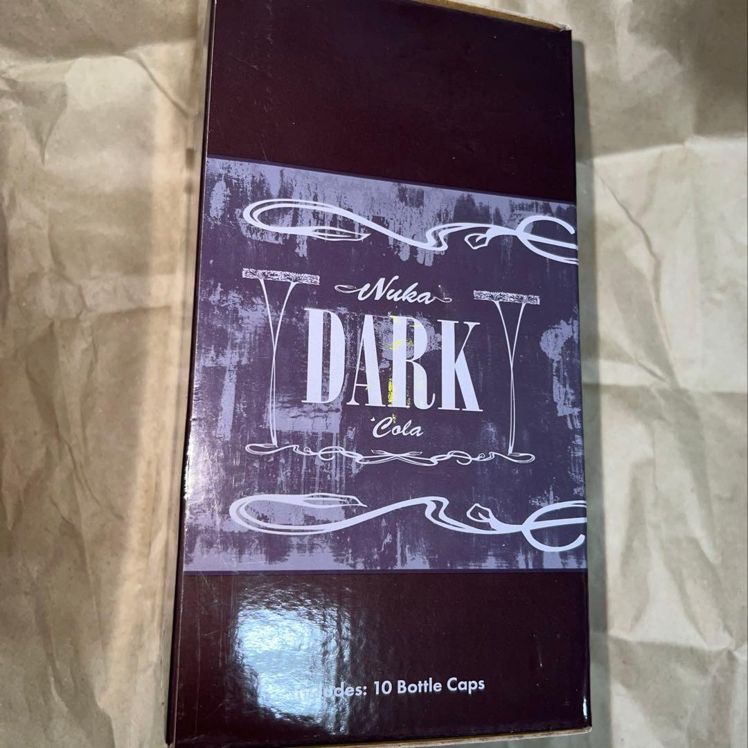 Fallout フォールアウト　ヌカコーラ　ダーク　ボトル&キャップ　グッズ