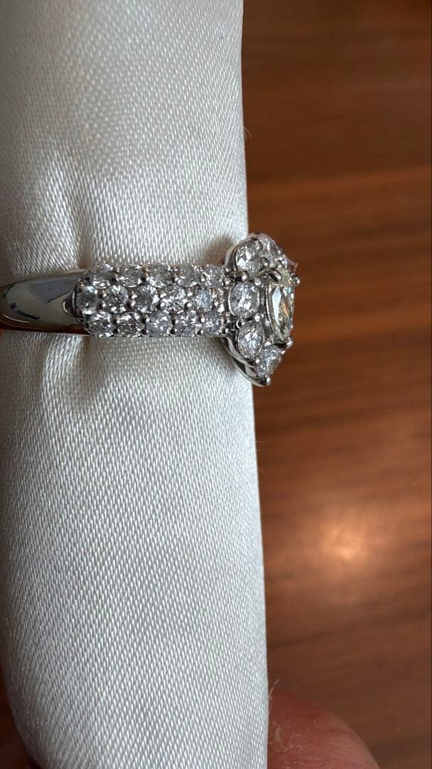 ベリテ　ダイヤ 1.00ct pt900リング