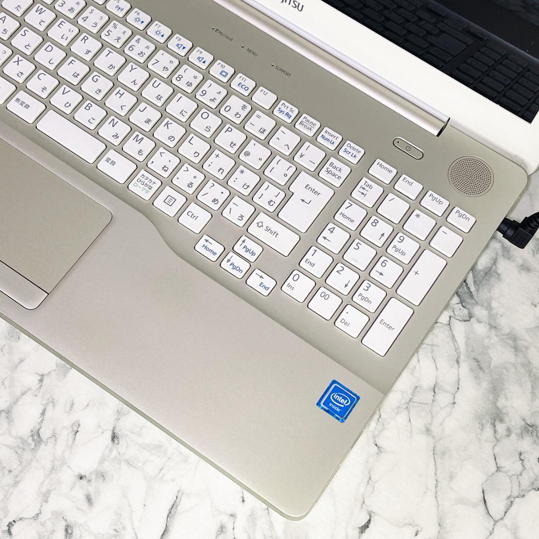 美品ゴールド✨Windows11✨爆速SSD薄型ノートパソコン✨カメラ