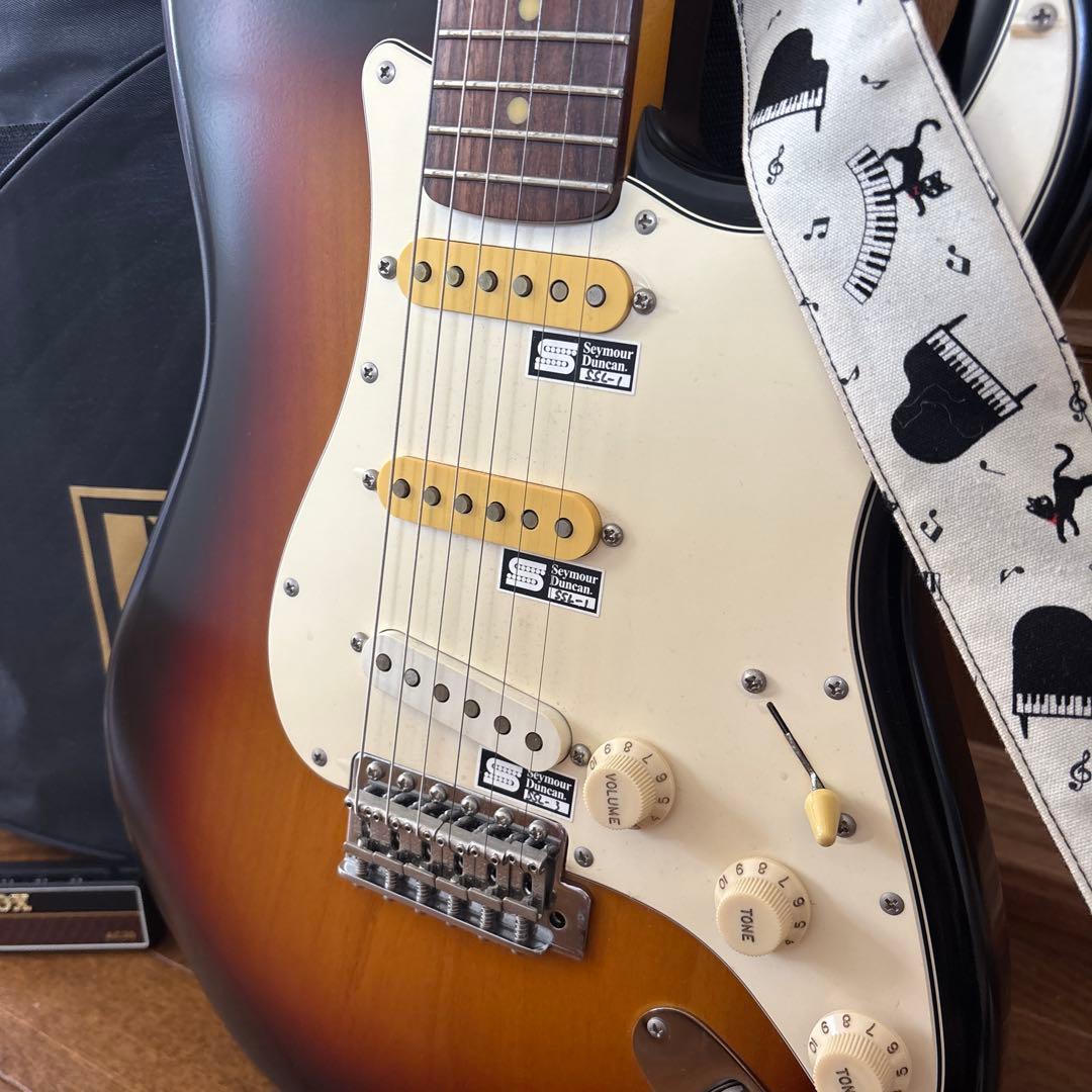 エドワーズ ストラトキャスターヘッドホンギターアンプ ケース付き 3点