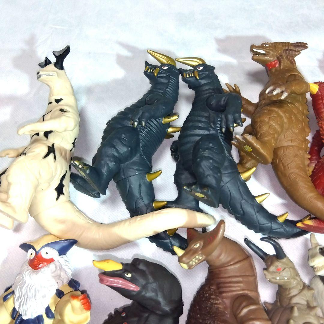 ウルトラソフビシリーズ　20体セット　ライブサインつき　まとめ売り