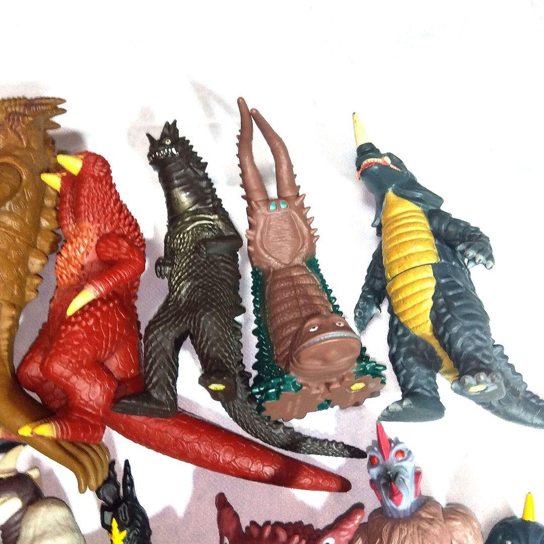 ウルトラソフビシリーズ　20体セット　ライブサインつき　まとめ売り