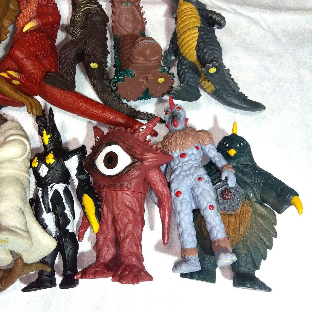 ウルトラソフビシリーズ　20体セット　ライブサインつき　まとめ売り