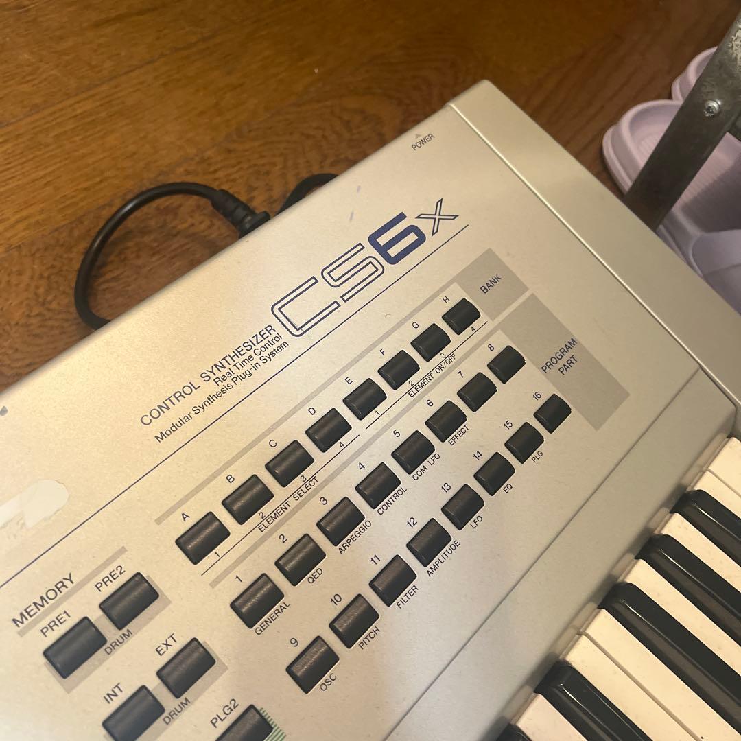 YAMAHA CS6X シンセサイザー 61鍵 中古ジャンクにて