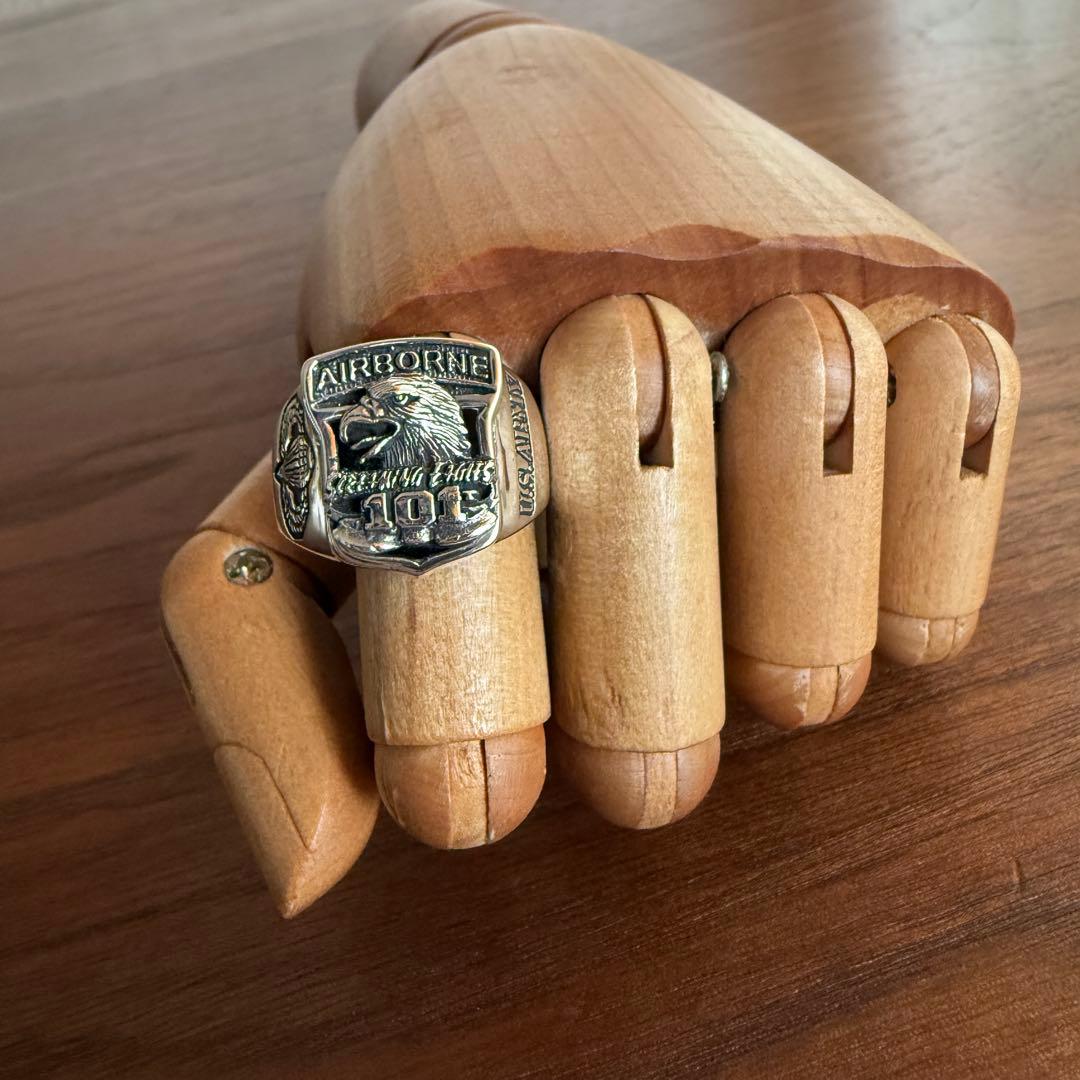 シルバー925無垢【新品】第101空挺師団　US ARMY カレッジリング 本物