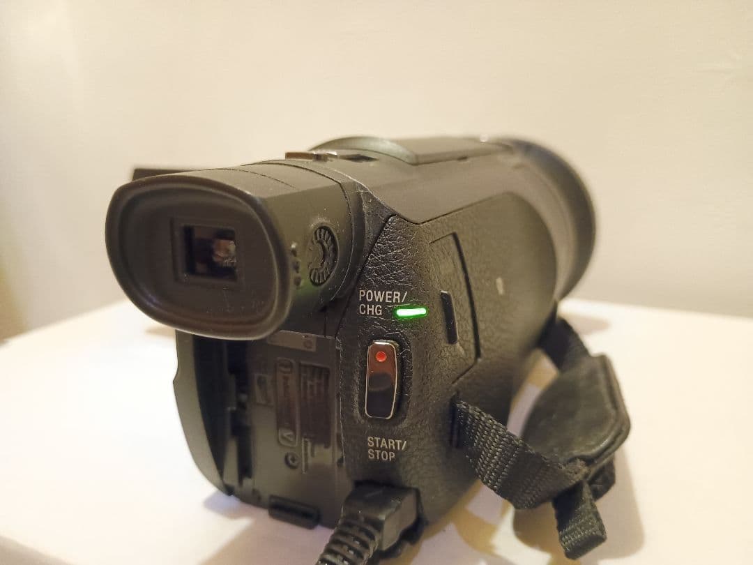 SONY 4Kビデオカメラ FDR-AX55