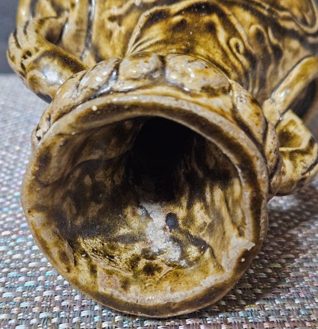 某美術館収蔵品　中国古陶磁器　五代時代　褐釉　双耳不遊環　浮彫　人物図　瓶　壺