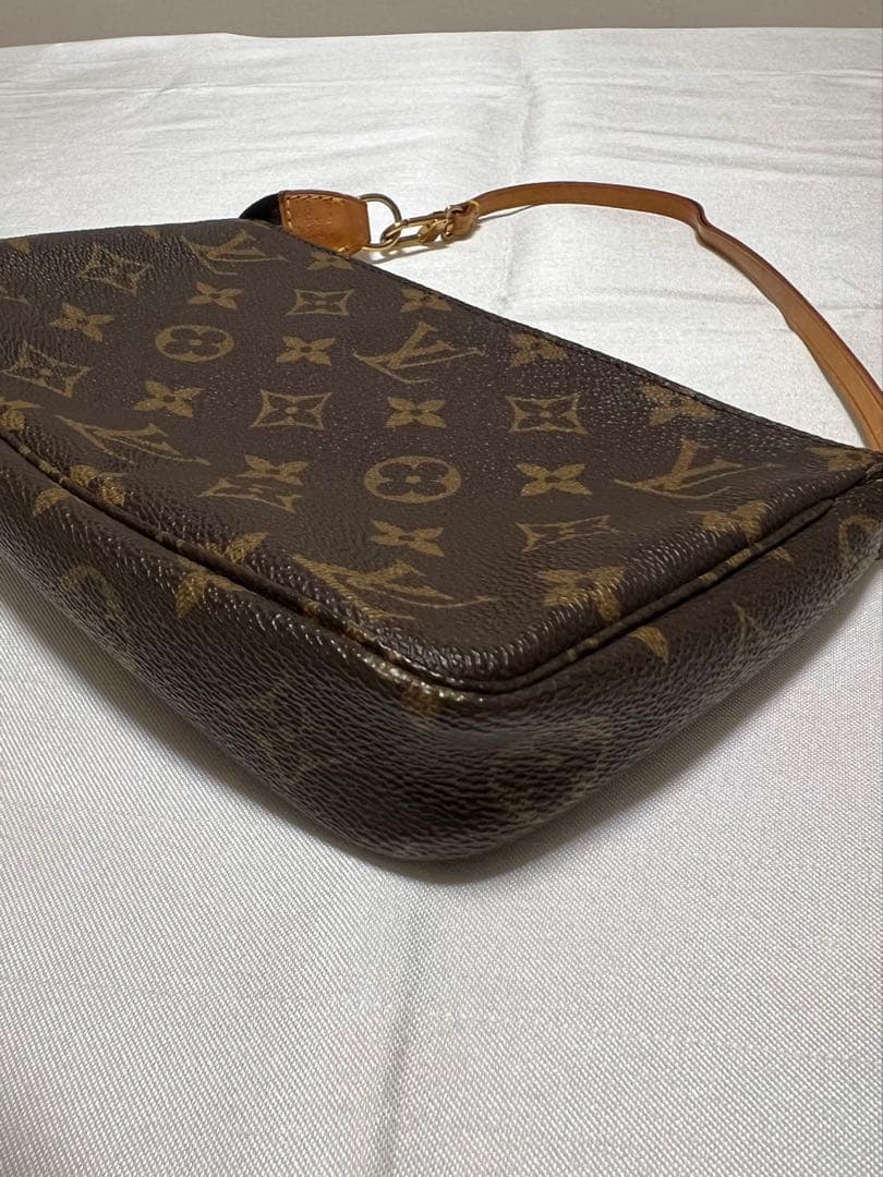 ルイ・ヴィトン アクセソワール ポシェットM40712