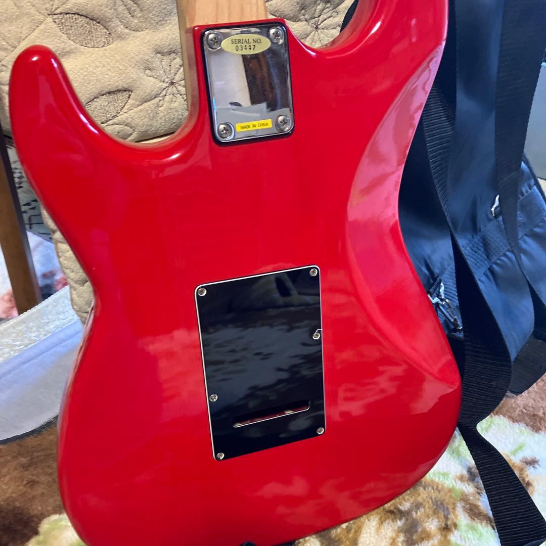 ⭐︎BUSKER'S 　エレキギター　レッド×ブラック　ケース付き