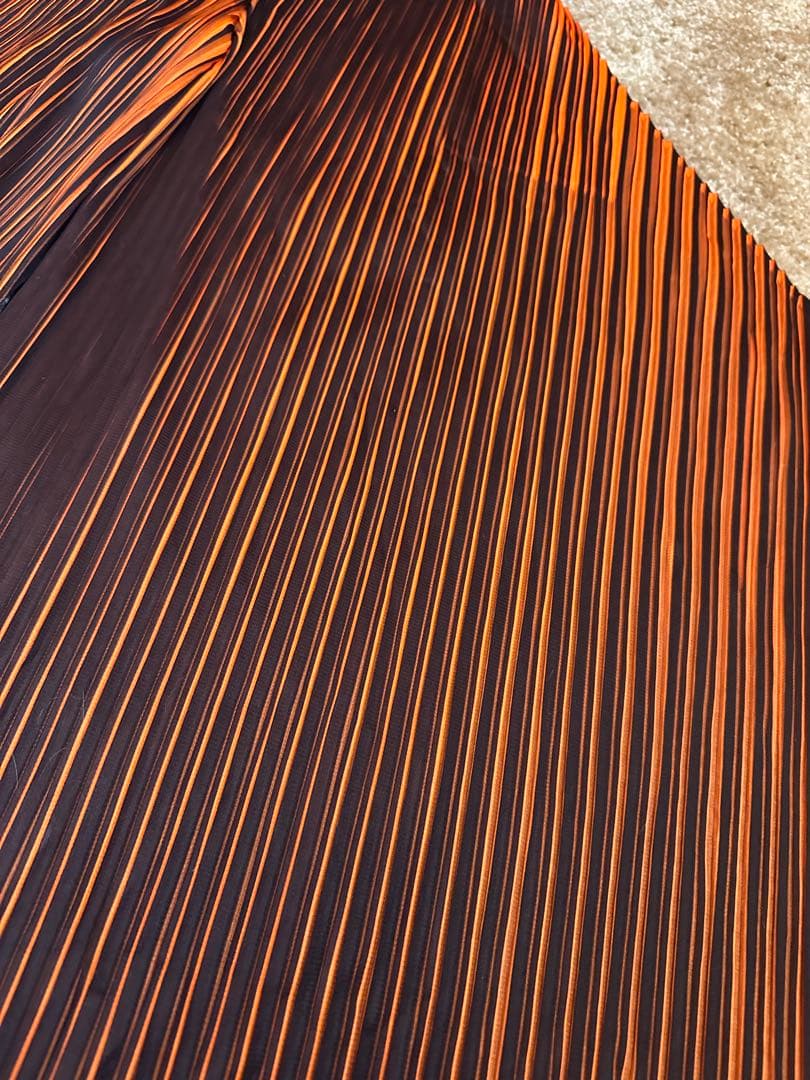 プリーツプリーズ アルトネオンワイドパンツ オレンジx 黒 美品 ネオン