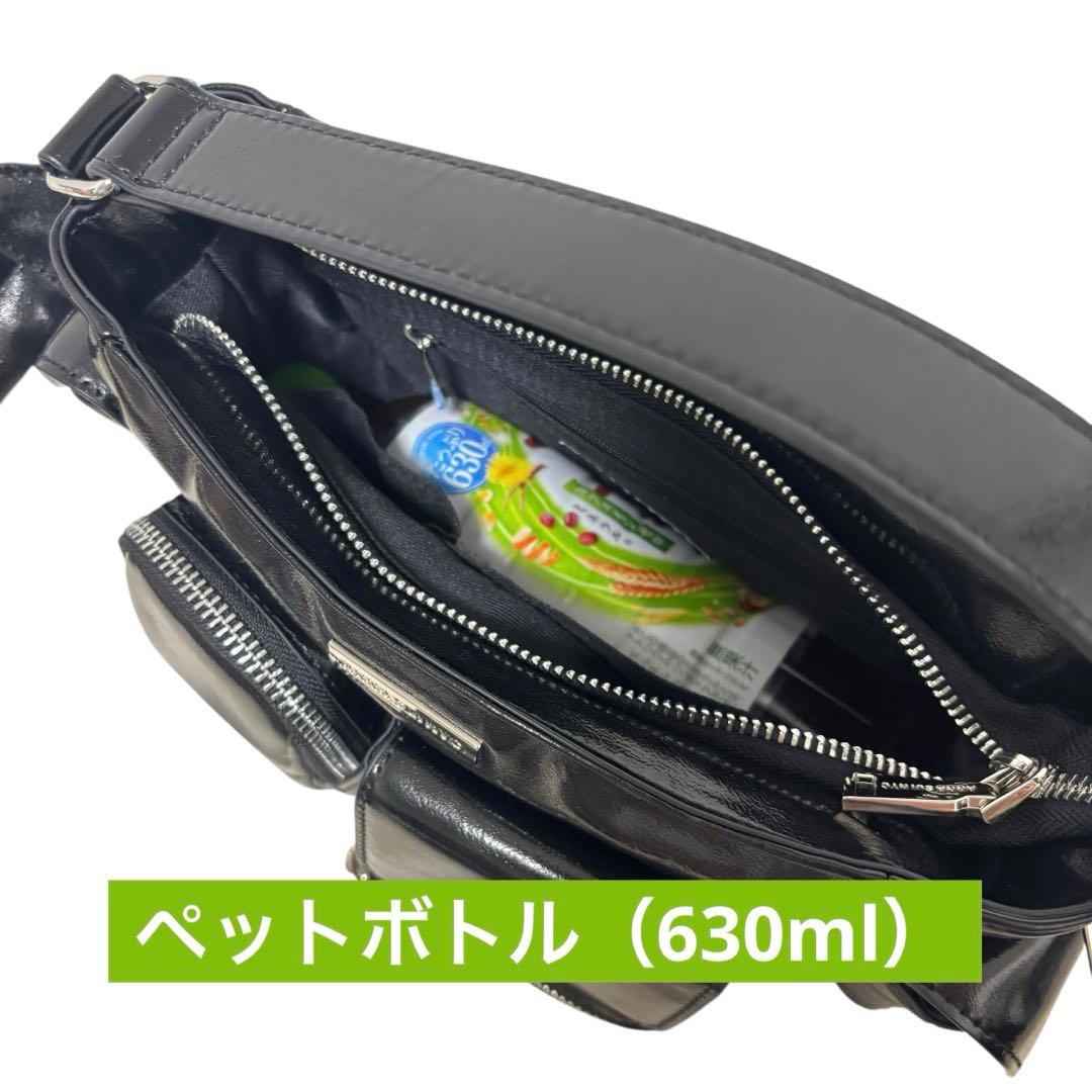 ANNA SUI NYC マルチポケットチビバッグ （メタリックブラック）