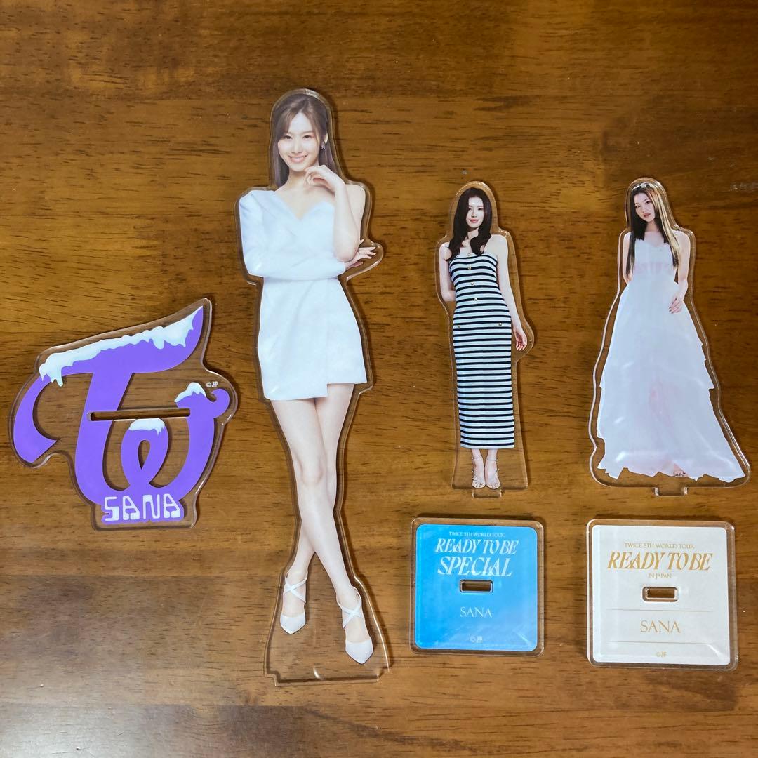 twice サナ アクスタセット ファミマくじ - メルカリ
