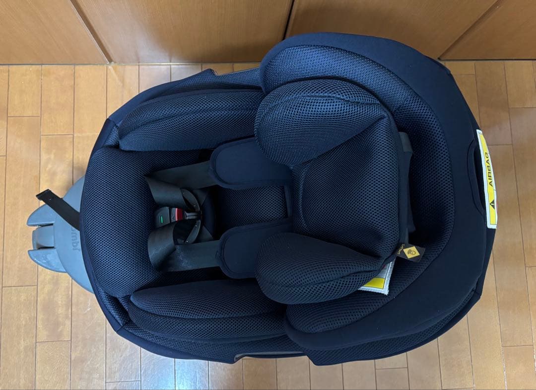 THE S ISOFIX エッグショック ZD ネイビー