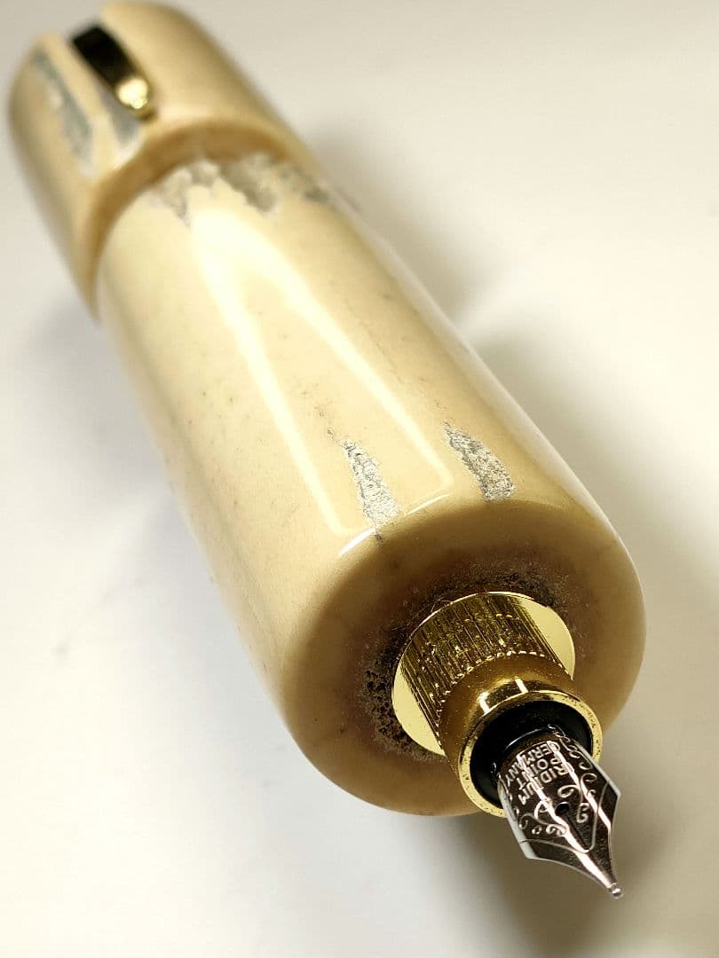 鹿の角】グラデュエイト万年筆（超極太） - メルカリ