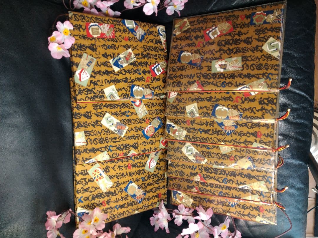 ♥新メーニューに【高級・金彩まとい文字柄・メニューブック】♢9冊