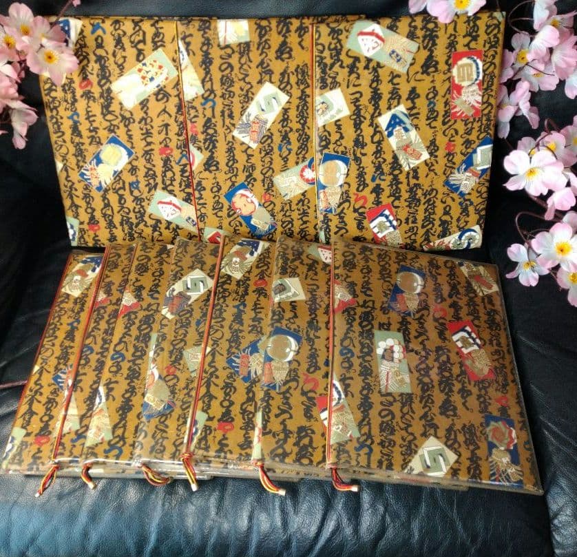 ♥新メーニューに【高級・金彩まとい文字柄・メニューブック】♢9冊