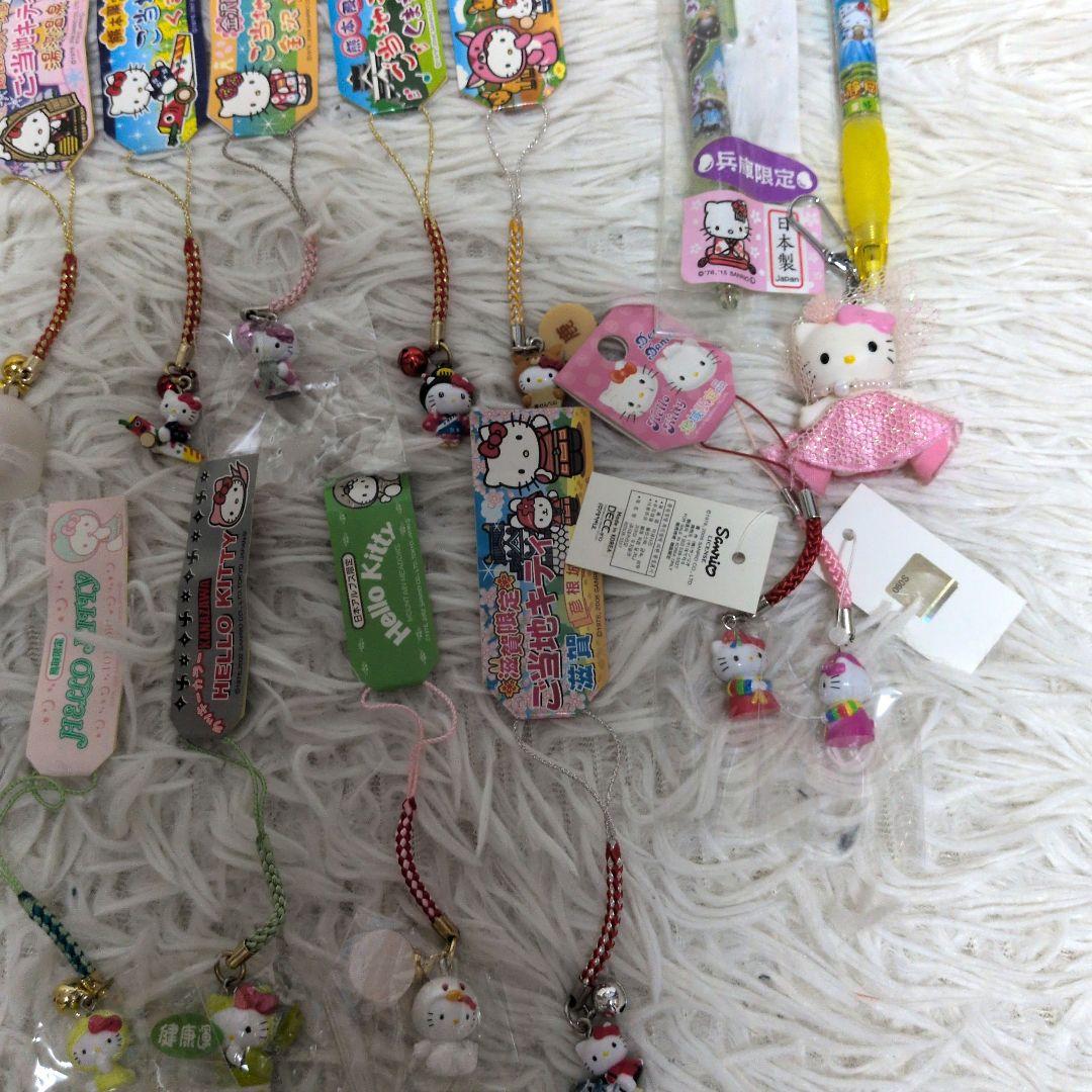 Sanrio ハローキティ　ご当地ストラップ　根付け　ファスナーマスコット