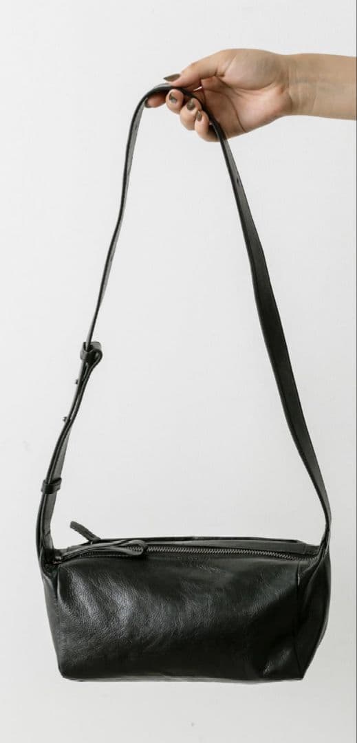 ear PAPILLONNER ボックスミニショルダーバッグ　ブラック