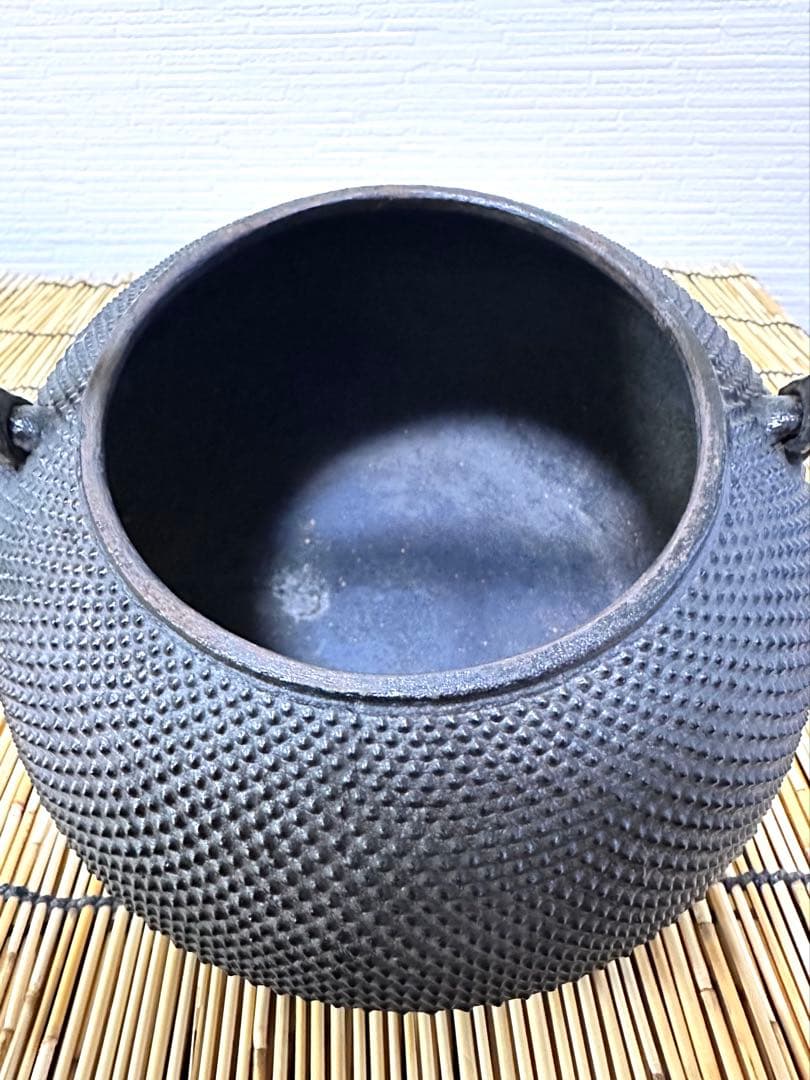 南部釜師造　南部鉄瓶一級合格証付　１５型アラレ　南部鉄瓶　南部鉄器　鉄瓶