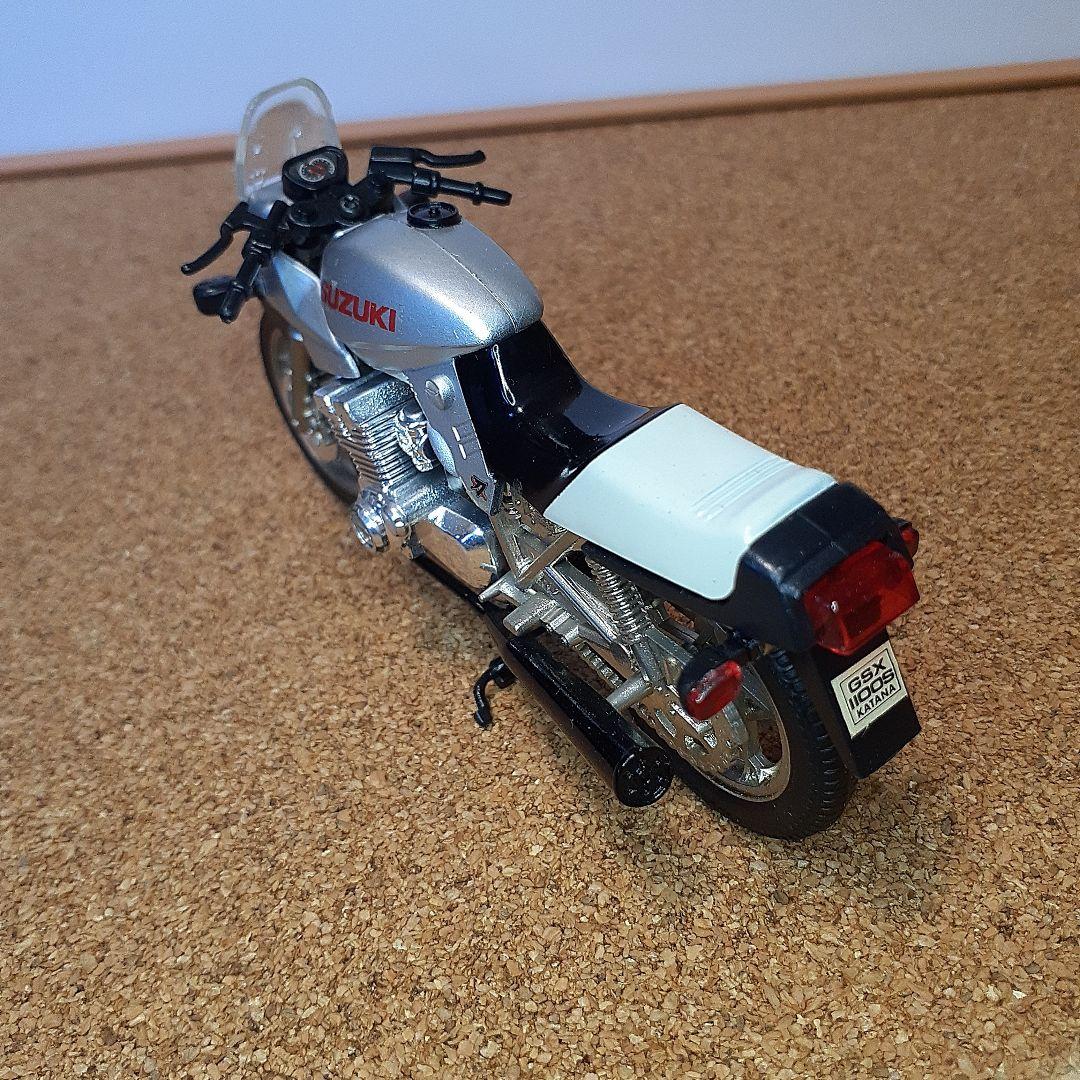 ダイヤペット スズキKATANA 2種