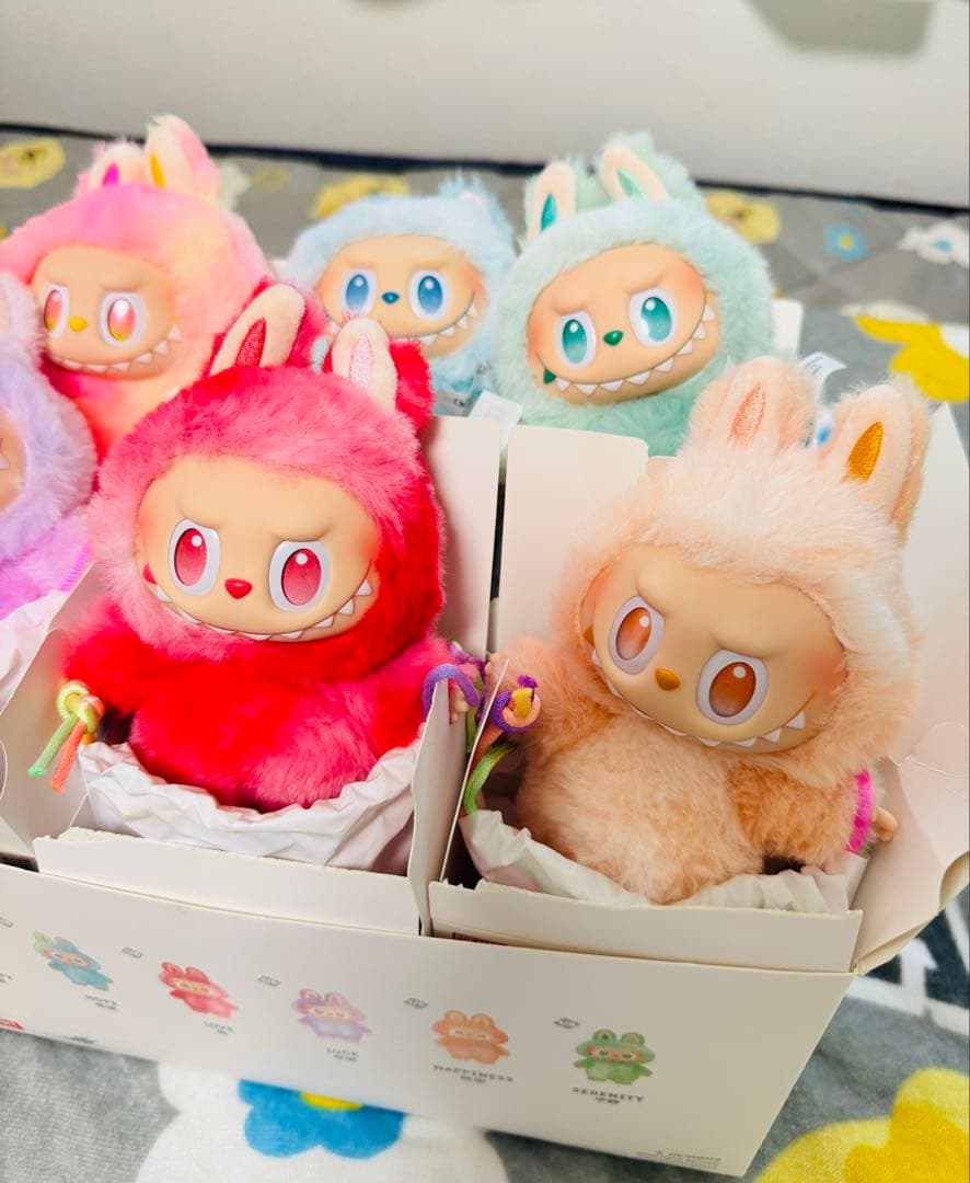 ラブブ BIG INTO ENERGY アソート　popmart エナジー