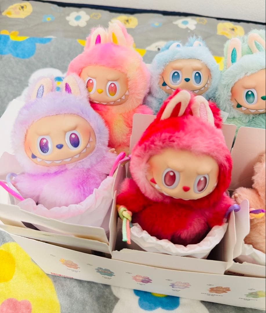 ラブブ BIG INTO ENERGY アソート　popmart エナジー