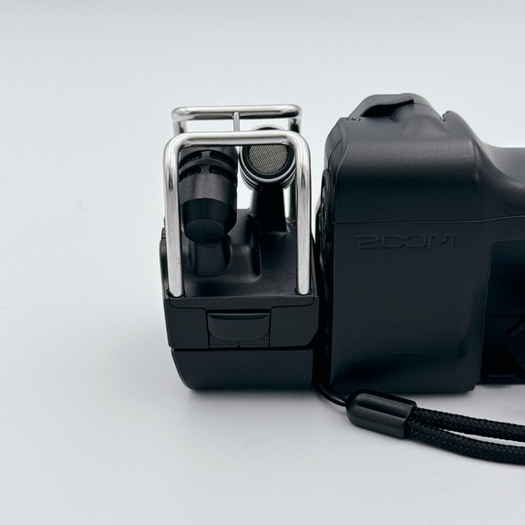 【極美品】ZOOM Q8 ズーム ハンディビデオレコーダー