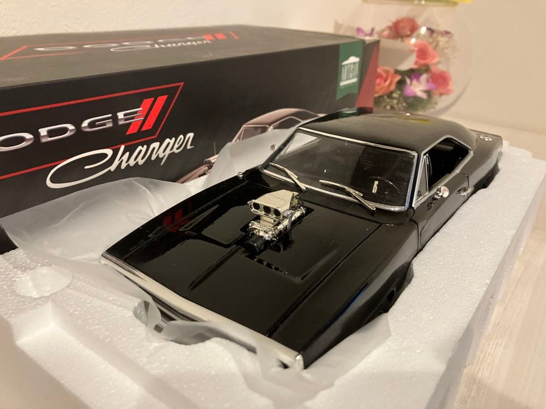 1/18 GREENLIGHT ダッジチャージー RT