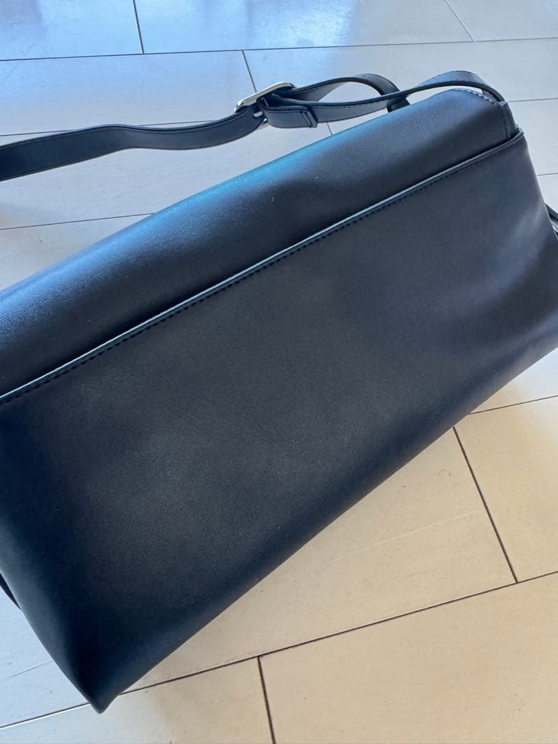 SIMYON シミョン ショルダーバッグ ブラック　川上桃子