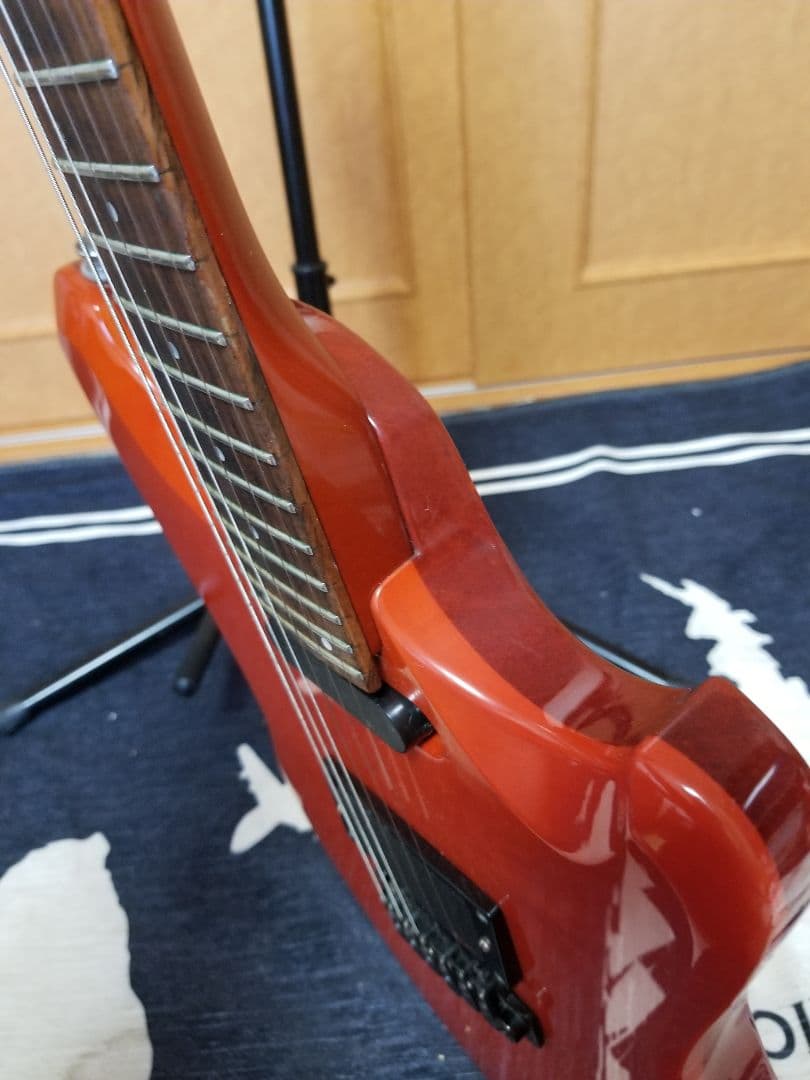 Fernandes Kiyoshi モデル Mod EMGピックアップ。