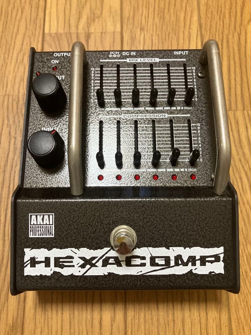 AKAI HEXACOMPR ヘキサコンプ 状態良好 リズムマシンに AKAI HEXACOMPR ヘキサコンプ 状態良好 リズムマシンに AKAI HEXACOMPR