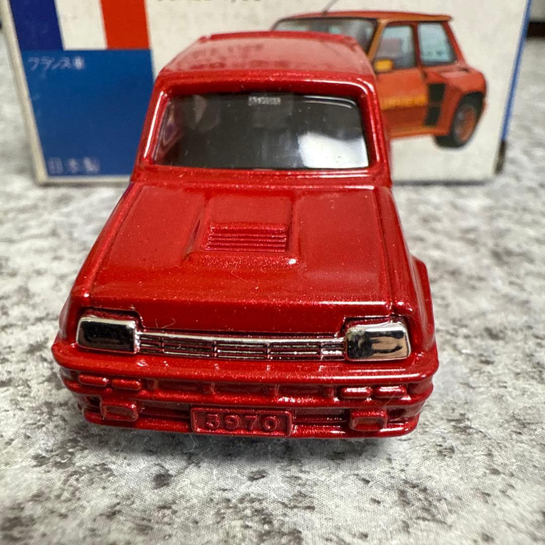 トミカ青箱外国車シリーズF24メルセデスベンツ&F25ルノー5