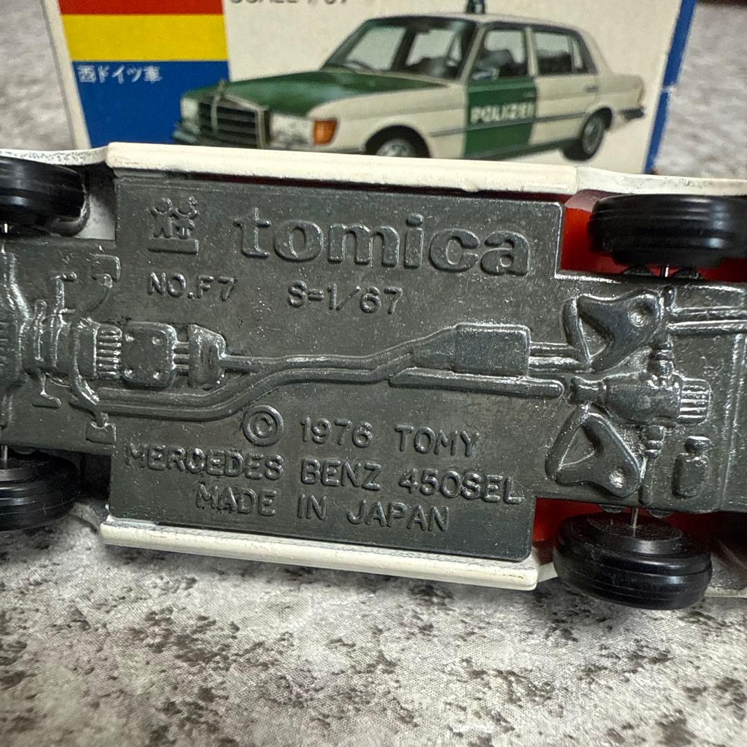 トミカ青箱外国車シリーズF24メルセデスベンツ&F25ルノー5