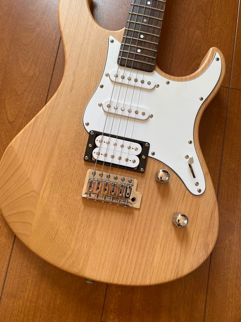 なみさん専用 YAMAHA PACIFICA 112V、ＶＯＸヘッドホンアンプ
