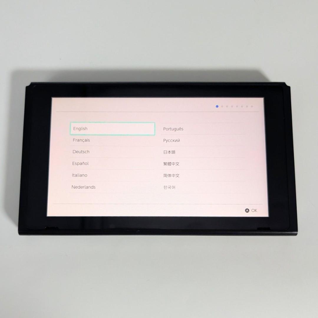 【美品】Nintendo Switch バッテリー強化版 本体のみ 2019年