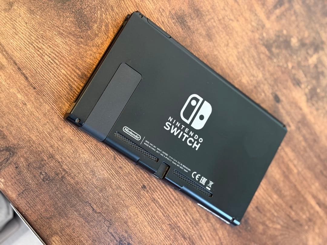 Nintendo Switch 本体 ブルー/レッド プロコンx1即3人プレー可