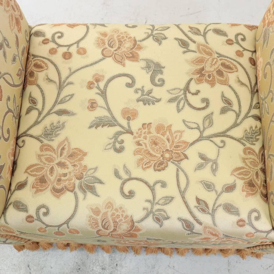 アメリカ製 クラシカル家具 肘付きスツール フリンジ付き 花柄生地 高級家具