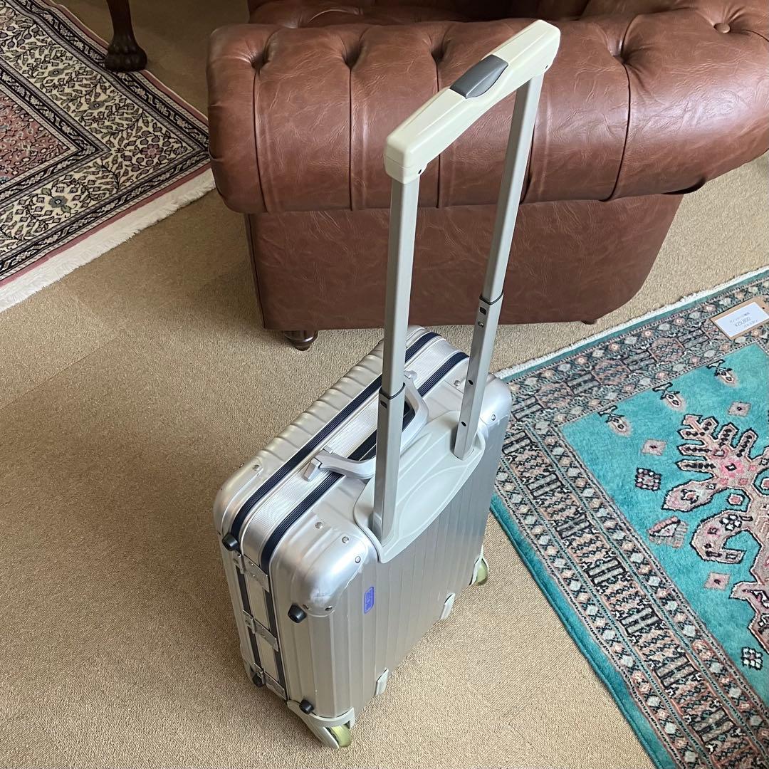 RIMOWA リモワ トシルバーインテグラル 機内持ち込みサイズ 35L 廃盤