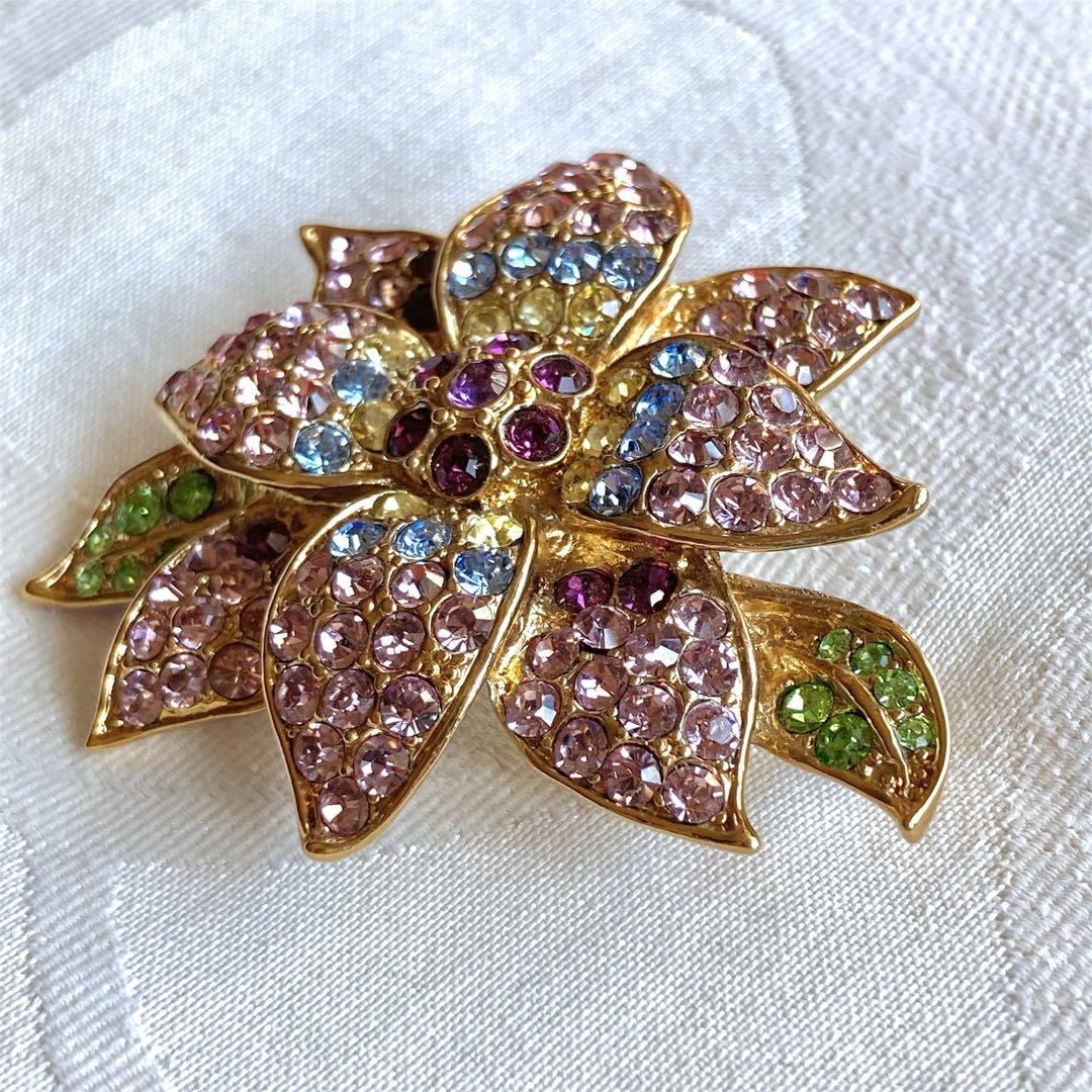 美品 Monet ヴィンテージ 花ラインストーンブローチ - メルカリ
