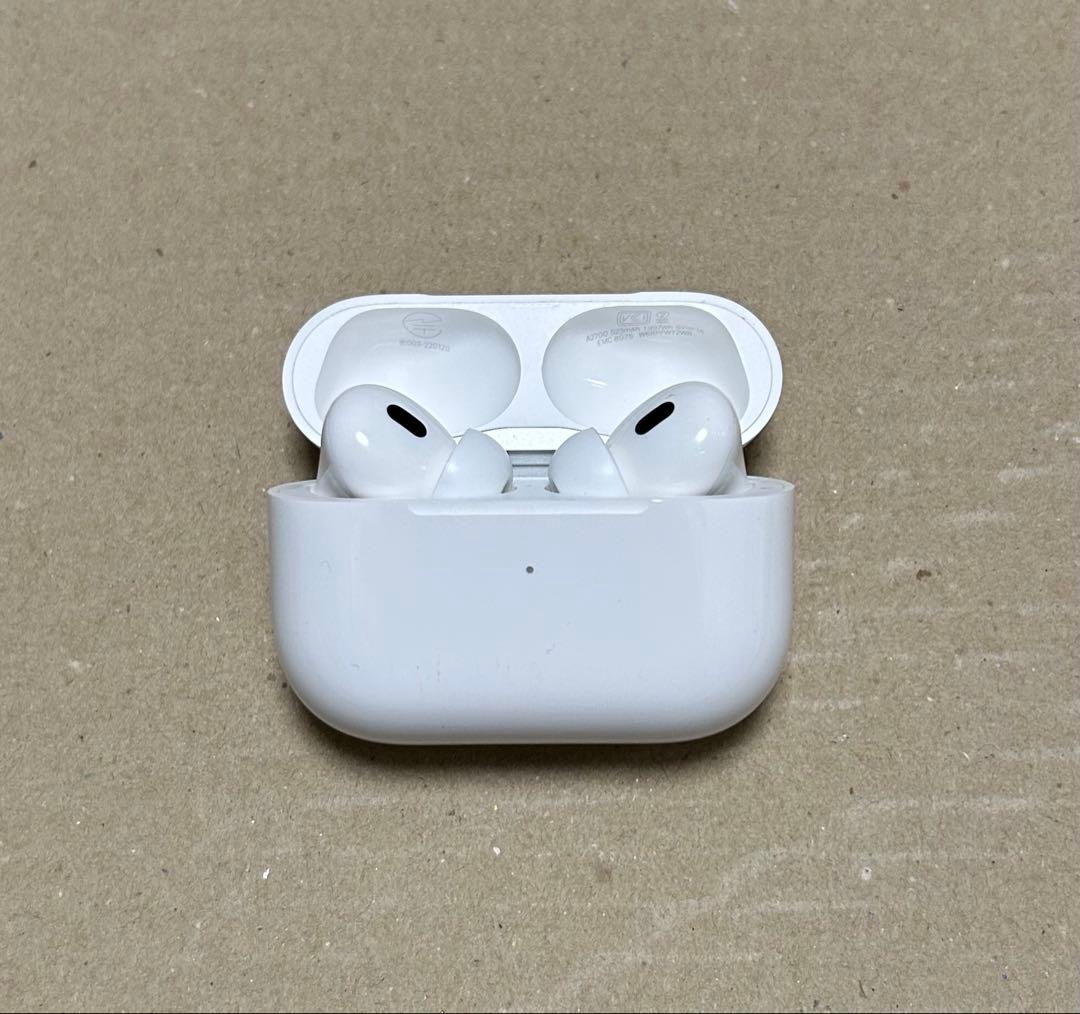 中古 動作確認済】Airpods Pro 第2世代 lightning