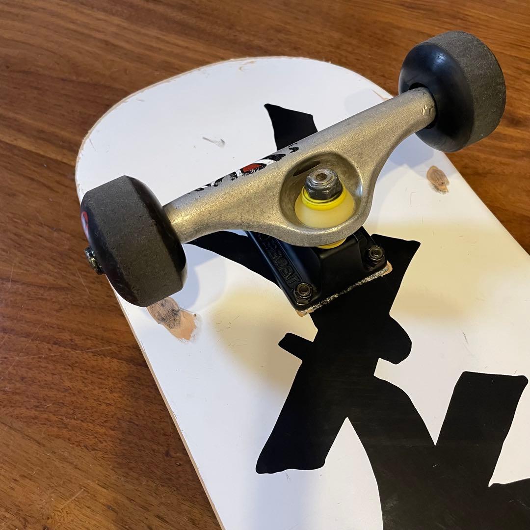 ズーヨーク　インディペンデント　スケボー　スケートボード　コンプリート　8インチ