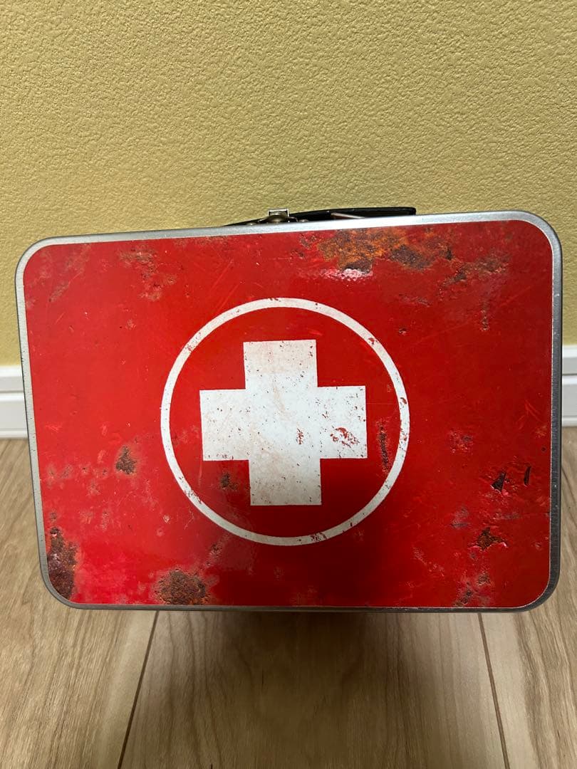 Deadbydaylight 海外製 救急キット デッドバイデイライト - yellows.co