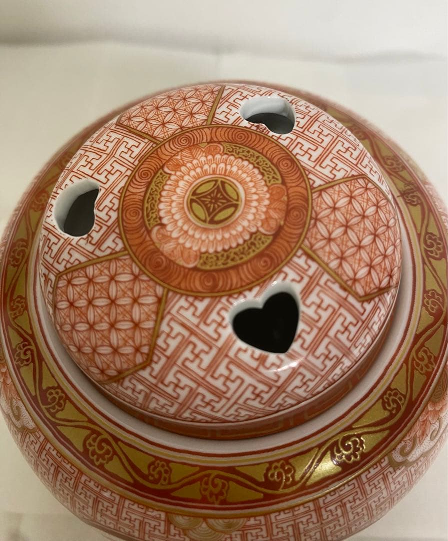 九谷武山」 福島武山 赤絵細密画 人物・鳳凰・山水図三ツ足香炉