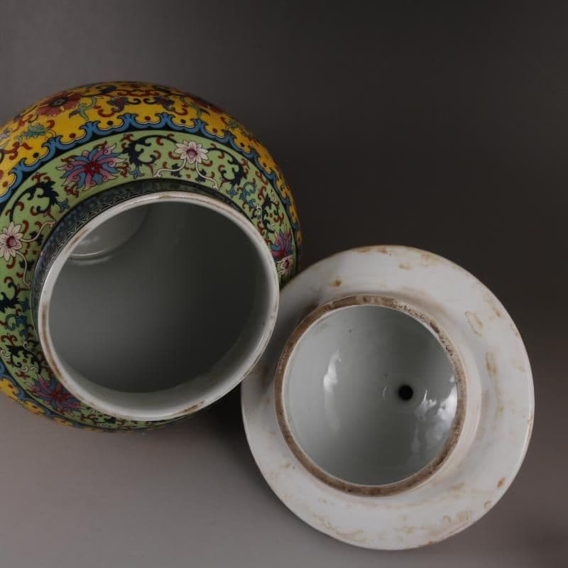 清乾隆琺瑯彩纏枝福寿紋将軍壺 景徳鎮 陶磁器 装飾品