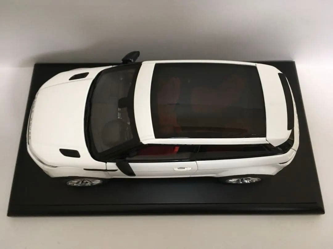 レンジローバー イヴォーク 1/18 ミニカー ホワイト年末最終セール