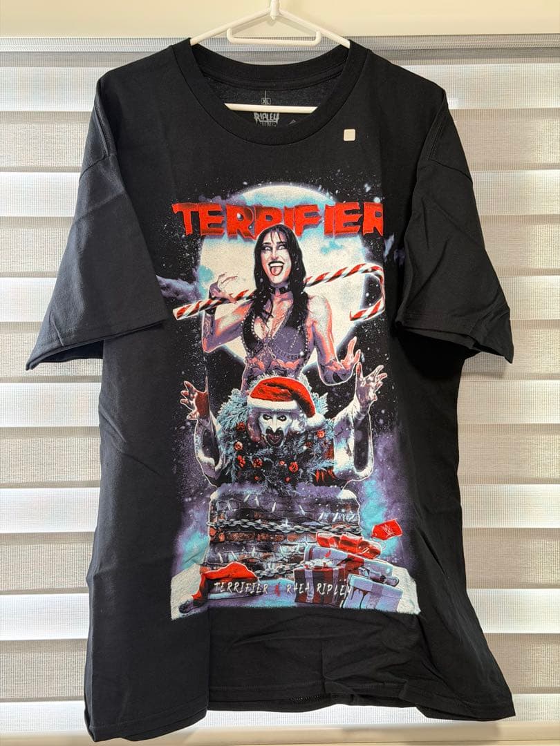 ま*読様 【新品未使用】 WWE リア・リプリー テリファー コラボ Tシャツ ま*読様 【新品未使用】 WWE リア・リプリー テリファー コラボ T