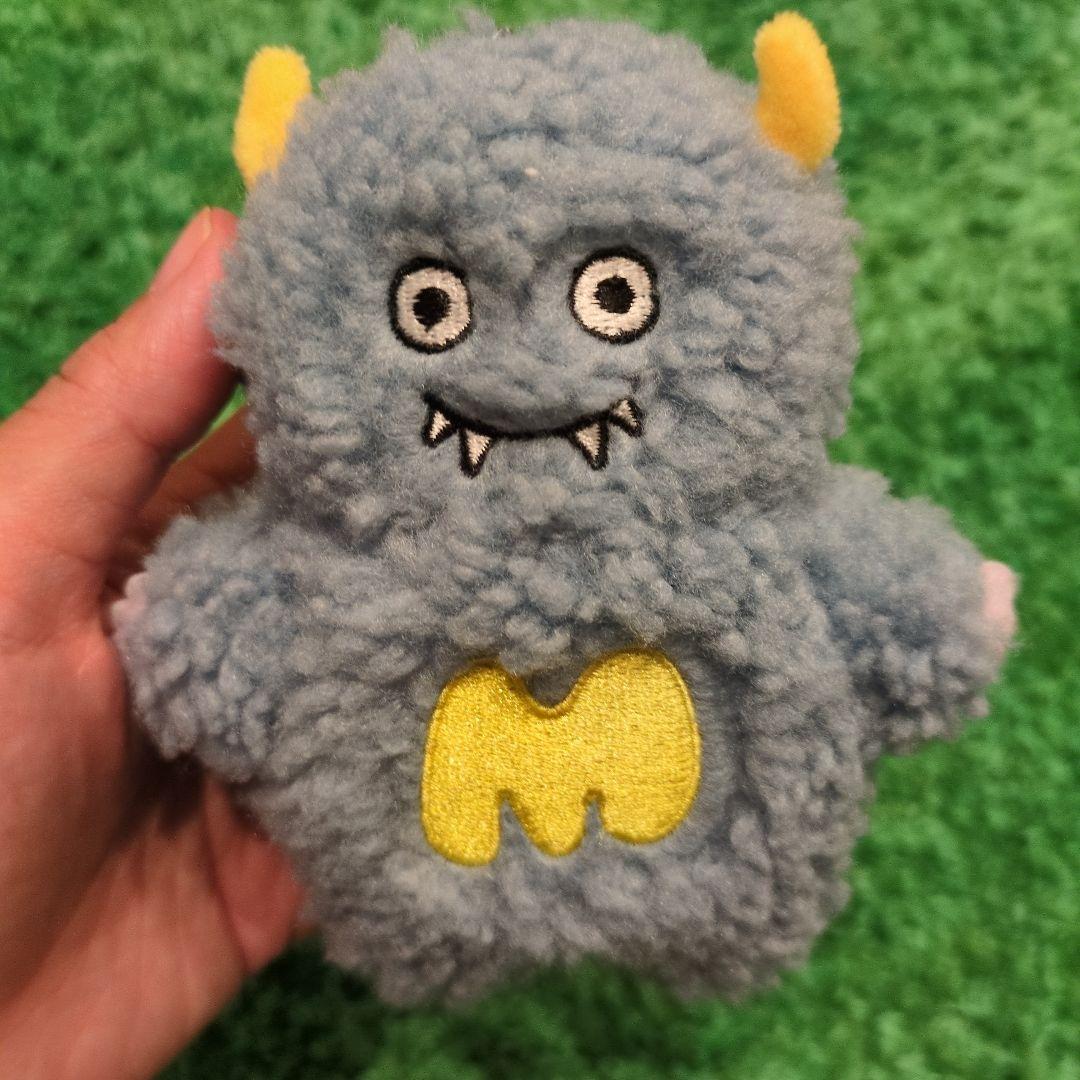 レア!!マルシィ心の奥に潜む怪獣のキーホルダー - メルカリ