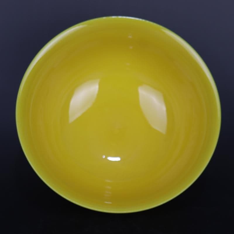 黄釉浮彫り雲竜紋碗 景徳鎮 陶磁器 装飾品 現代工芸品 美術品 置物