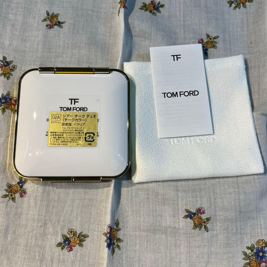 トムフォード TomFord Beauty シアーチーク デュオ 02A